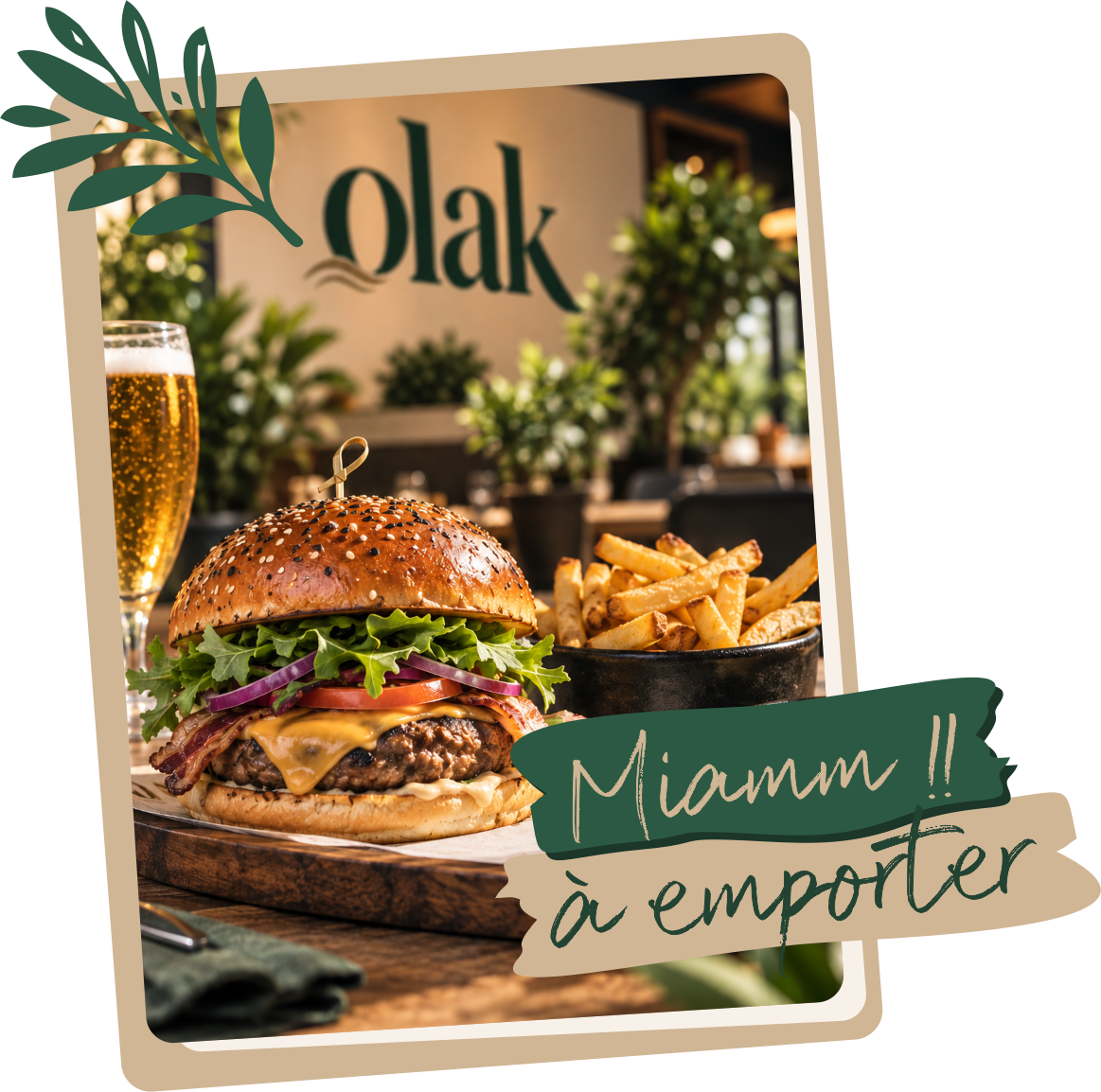 Burger avec frites à emporter chez OLAK à Sainte-Foy